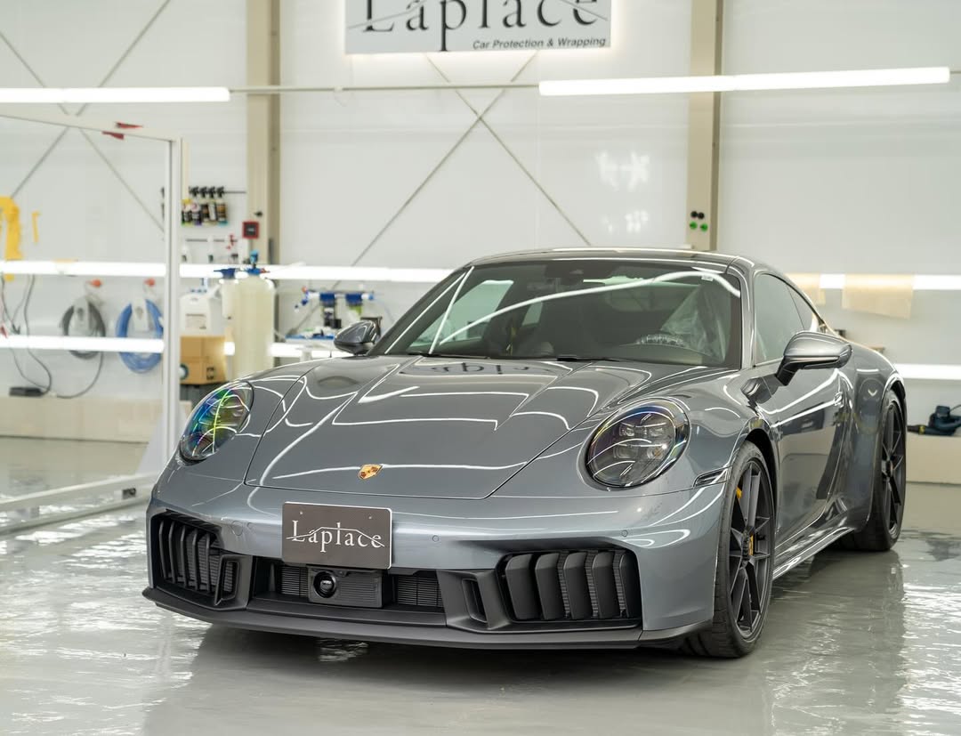 【遺品整理】ポルシェ911 ガラス細工 遺品整理】ポルシェ911 ガラス細工 1億7200万円から！ ポルシェ